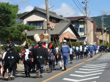 馬の塔行列