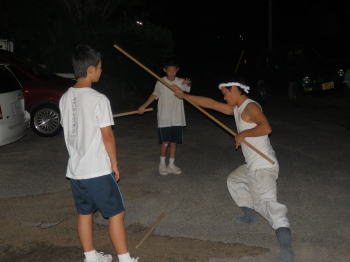 大人による中学生への指導